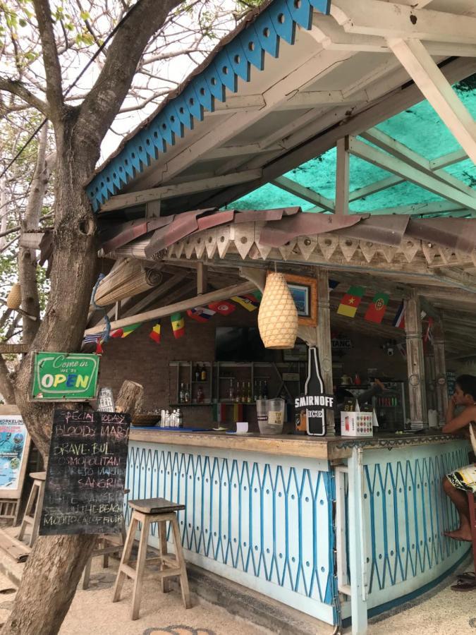 The Exile Sunset Bar & Bungalow Gili Trawangan Exterior photo
